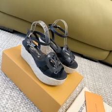 Louis Vuitton Sandals